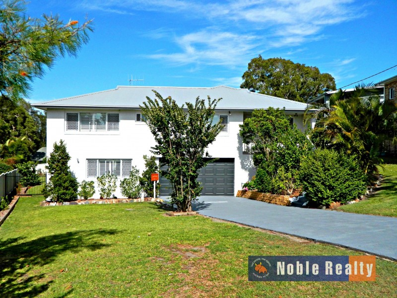 4 Gleeson Avenue, Forster NSW 2428