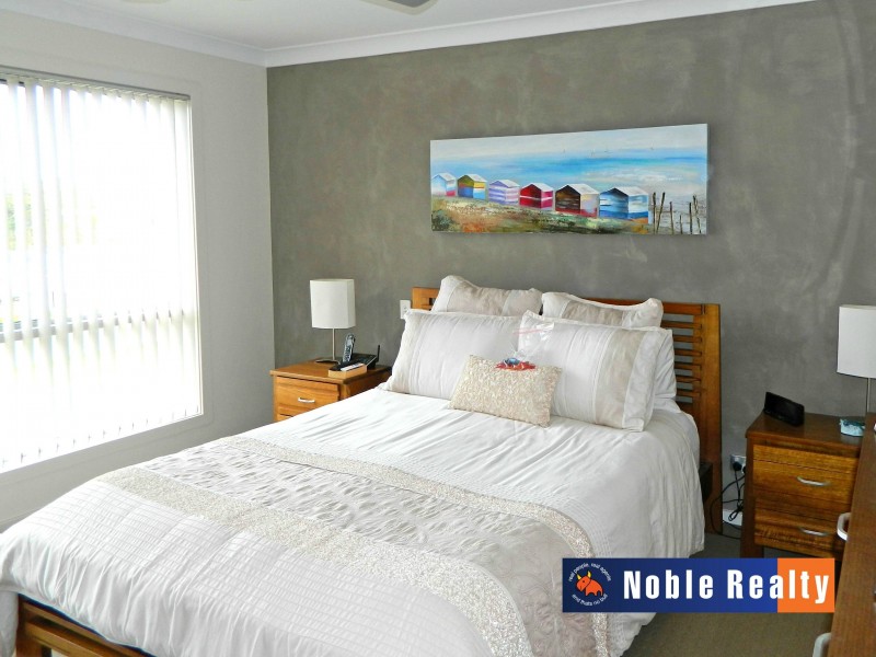 15 Colliton Parade, Forster NSW 2428