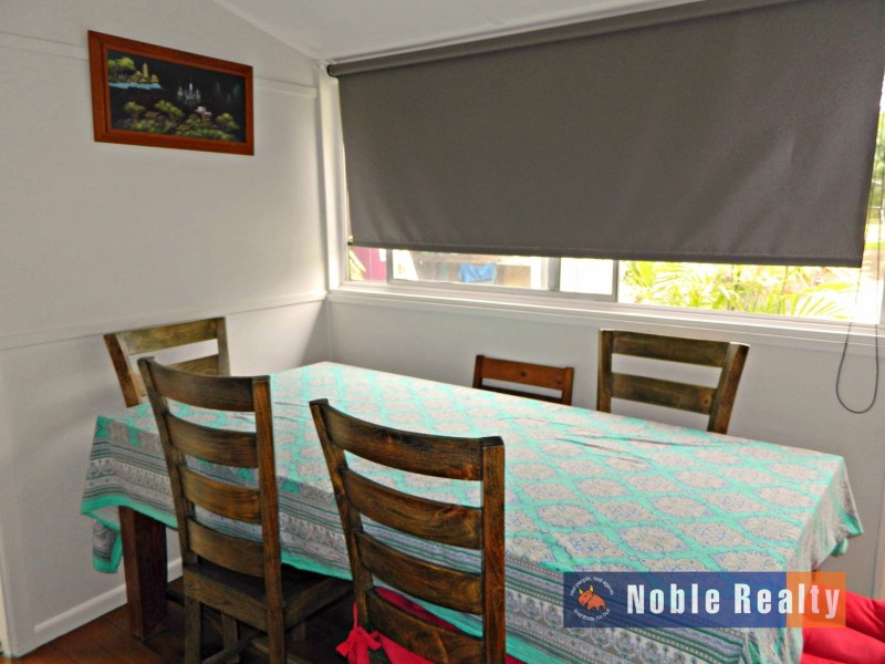 33 Tuncurry Street, Tuncurry NSW 2428