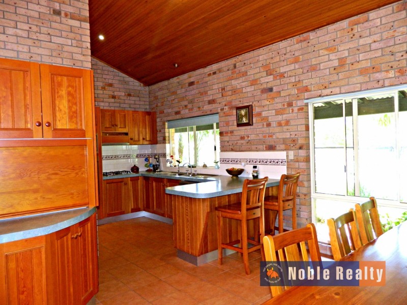 27 Tulloch Road, Tuncurry NSW 2428