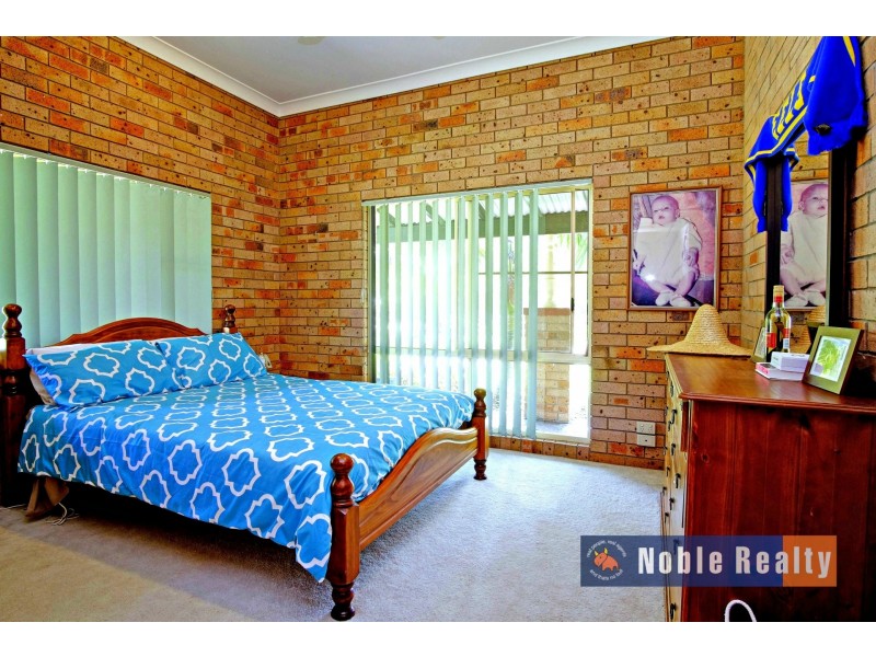 27 Tulloch Road, Tuncurry NSW 2428