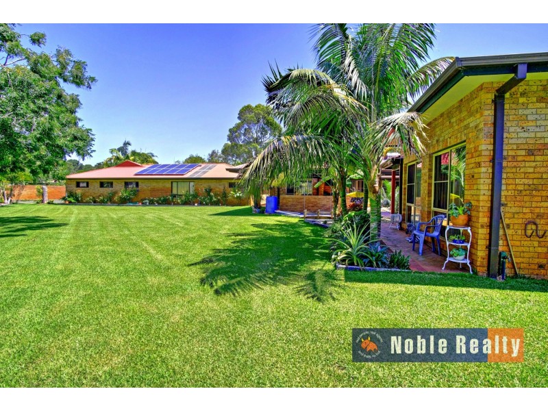 27 Tulloch Road, Tuncurry NSW 2428