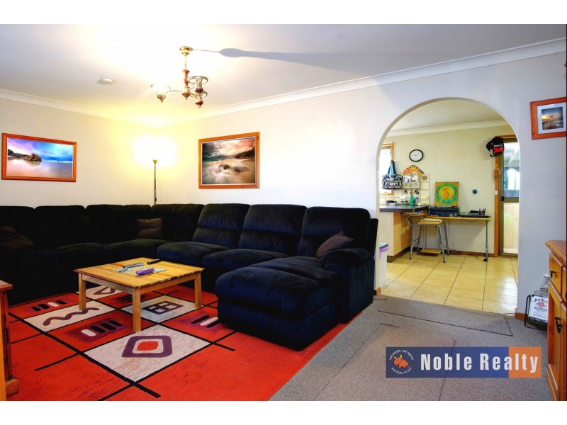 7 Murray Avenue, Forster NSW 2428