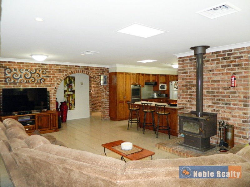 7 Greenfield Place, Forster NSW 2428