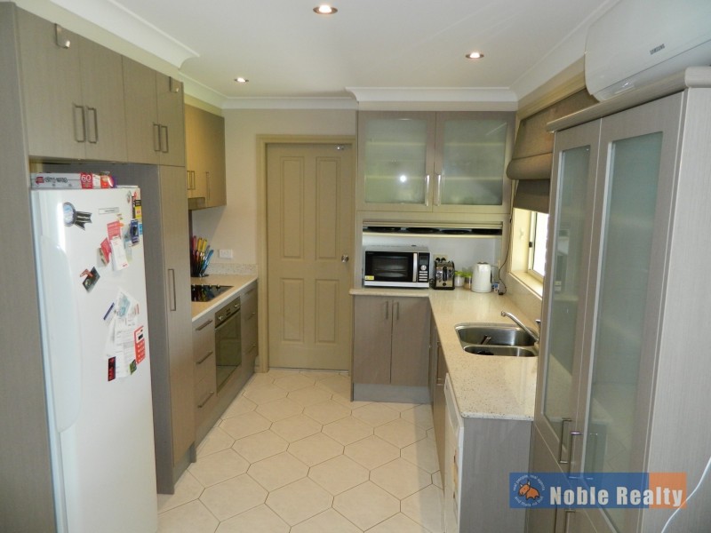 8 Tandara Place, Forster NSW 2428