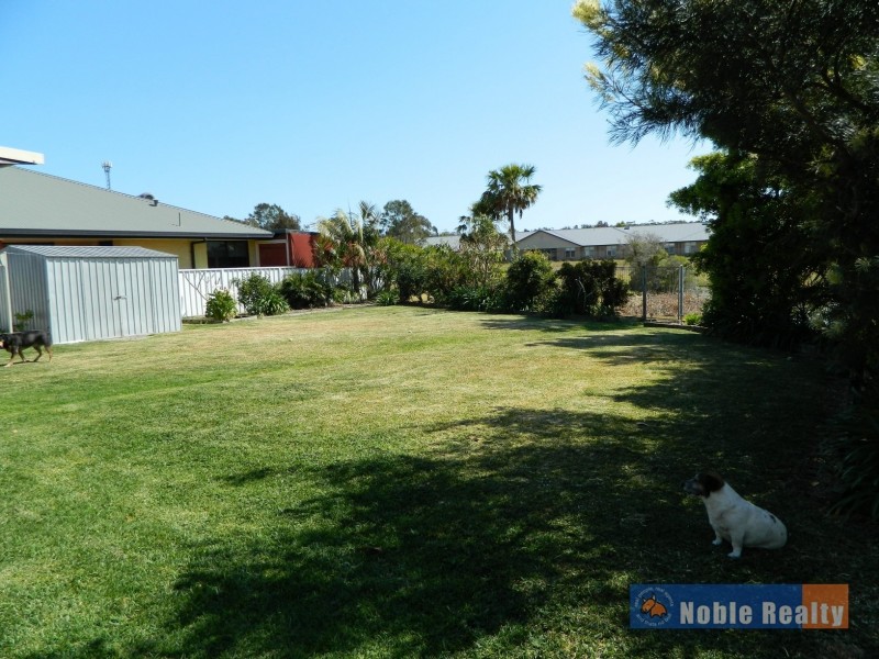 8 Tandara Place, Forster NSW 2428