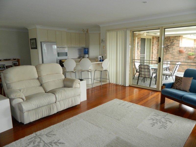 1/13 Amanda Crescent, Forster NSW 2428