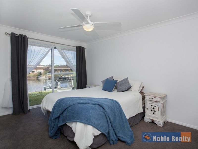 2 Sirius Key, Forster NSW 2428
