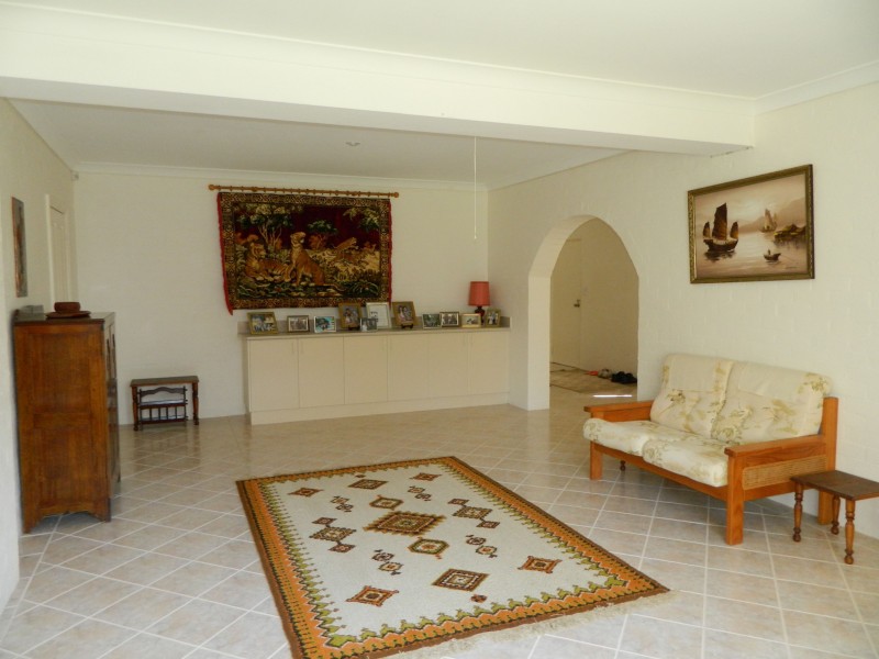 25 Green Point Drive, Green Point NSW 2428