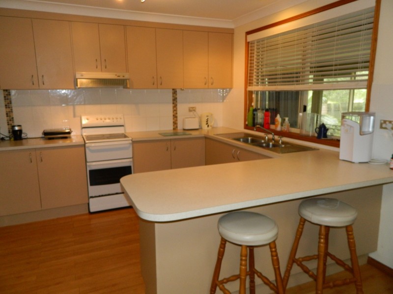 42 Hind Avenue, Forster NSW 2428