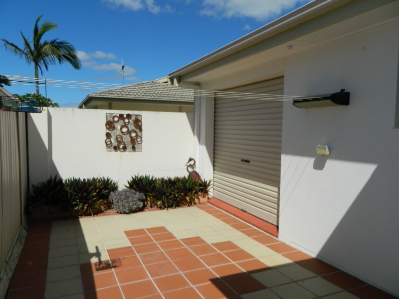 1/10 Grevillea Court, Tuncurry NSW 2428