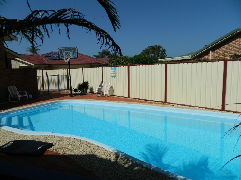 25 Woodward Place, Tuncurry NSW 2428