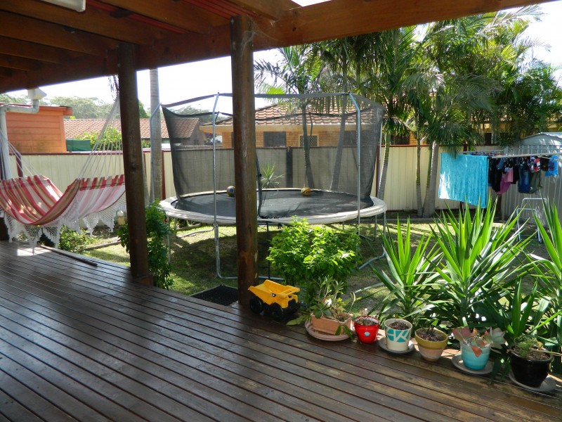 25 Woodward Place, Tuncurry NSW 2428
