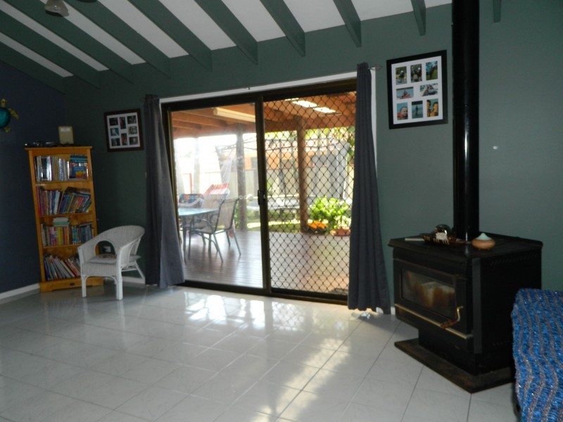 25 Woodward Place, Tuncurry NSW 2428