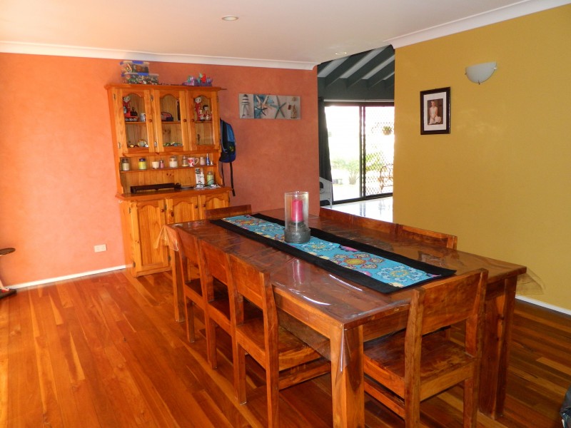 25 Woodward Place, Tuncurry NSW 2428