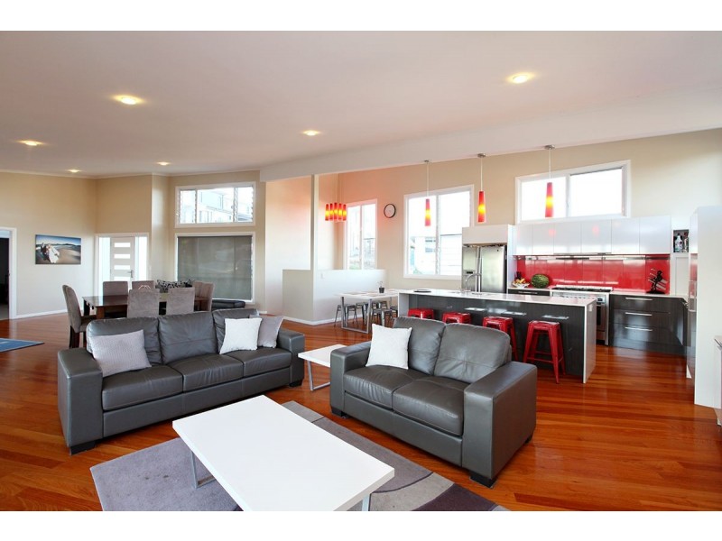 1 Carinda Place, Forster NSW 2428