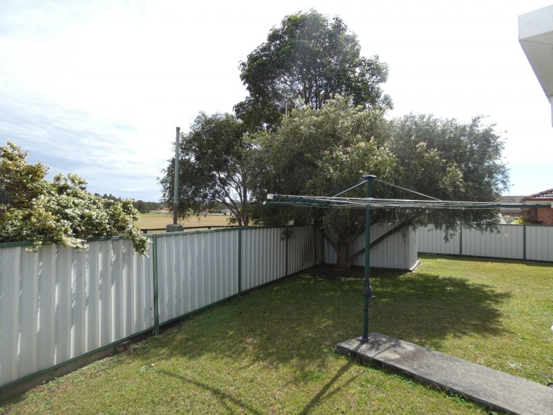 13 Eyre Crescent, Forster NSW 2428