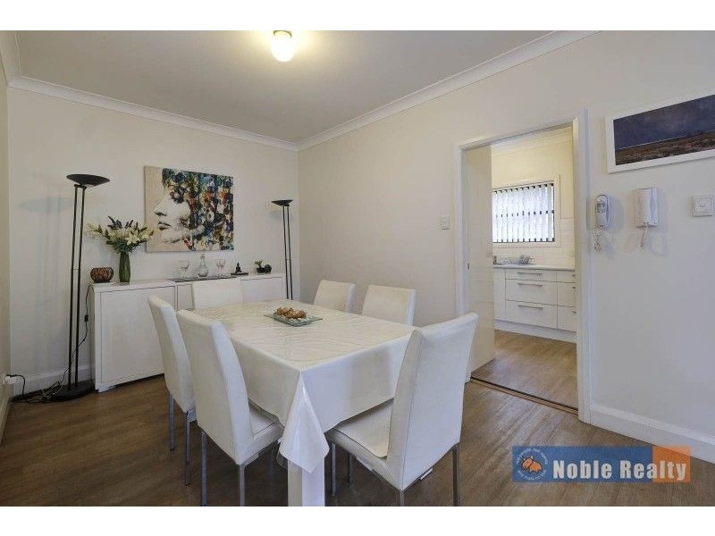 17/2 Breese Parade, Forster NSW 2428