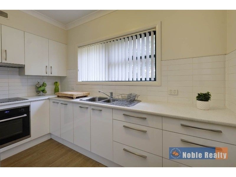 17/2 Breese Parade, Forster NSW 2428