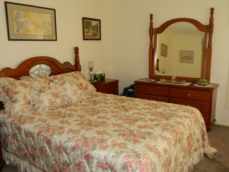 2/5 Cross Street, Forster NSW 2428