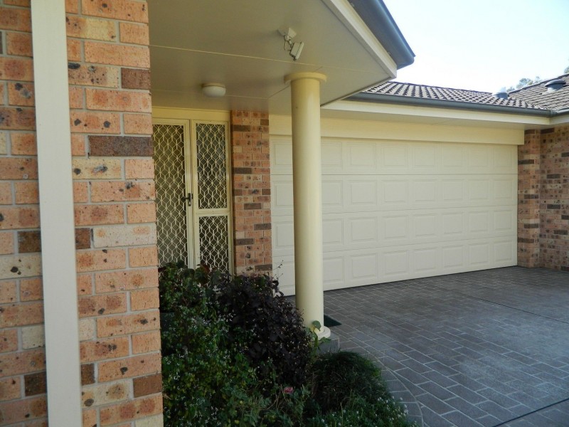 2/5 Cross Street, Forster NSW 2428