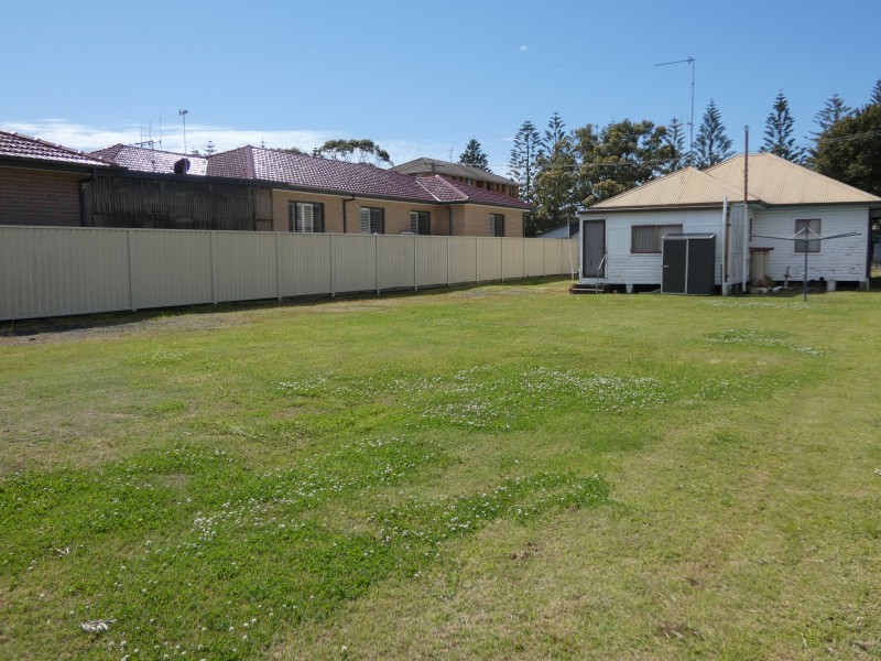 10 Milliken Street, Tuncurry NSW 2428