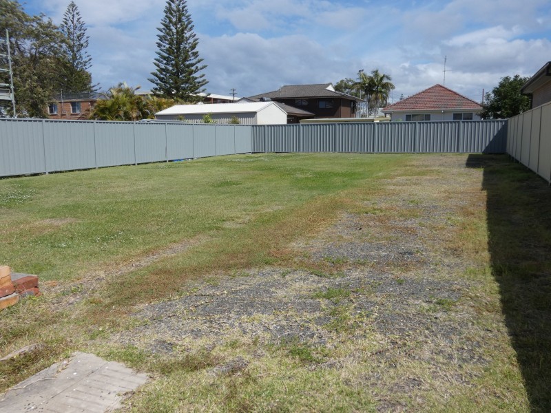10 Milliken Street, Tuncurry NSW 2428