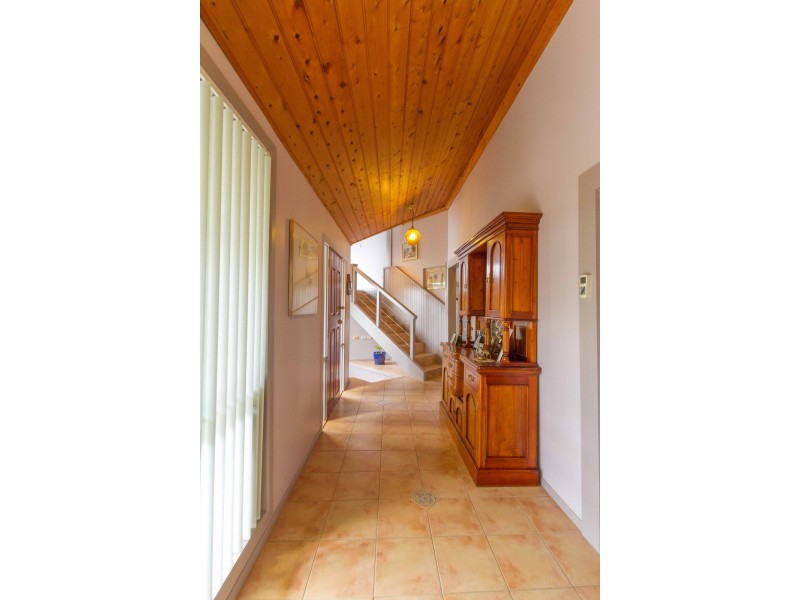 25 Seabreeze Parade, Green Point NSW 2428