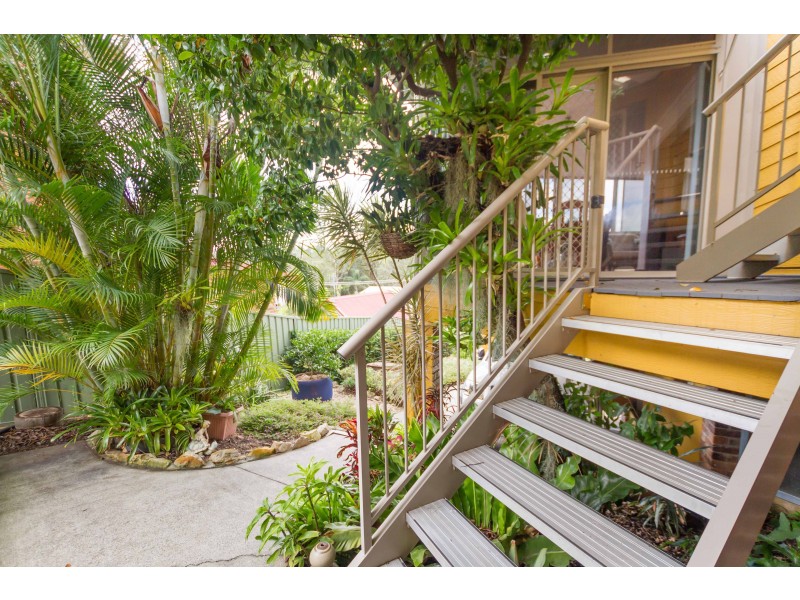 25 Seabreeze Parade, Green Point NSW 2428