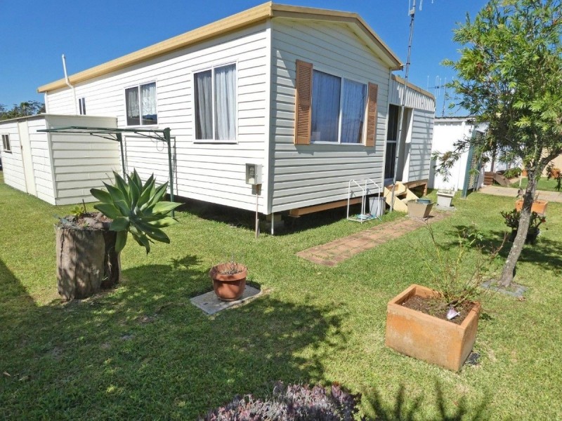 90/133 ‘Crystal South Street, Tuncurry NSW 2428