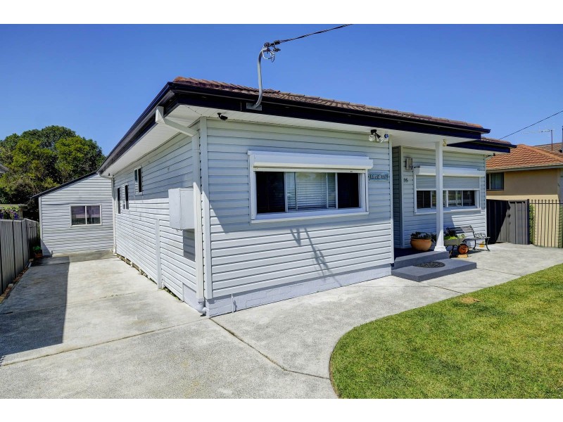 35 Helen Street, Forster NSW 2428