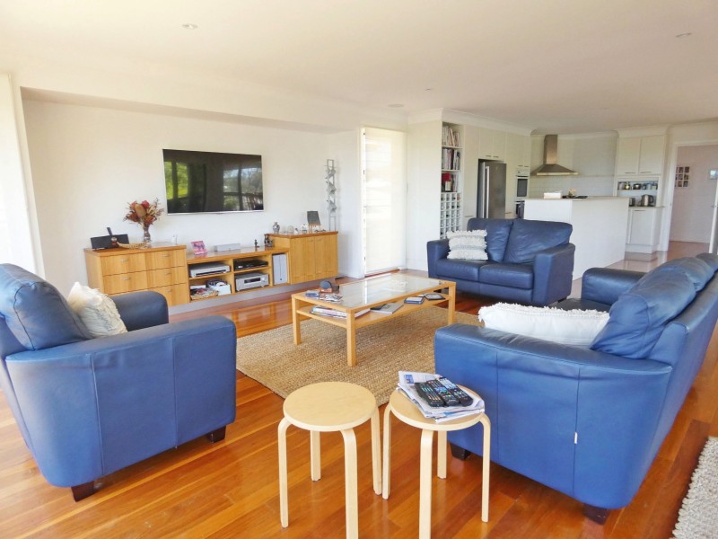 49 Anniversary Drive, Diamond Beach NSW 2430