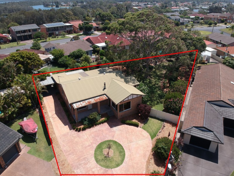 4 Skye Crescent, Forster NSW 2428