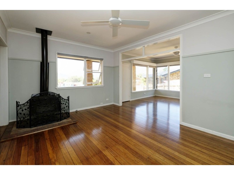 4 Skye Crescent, Forster NSW 2428