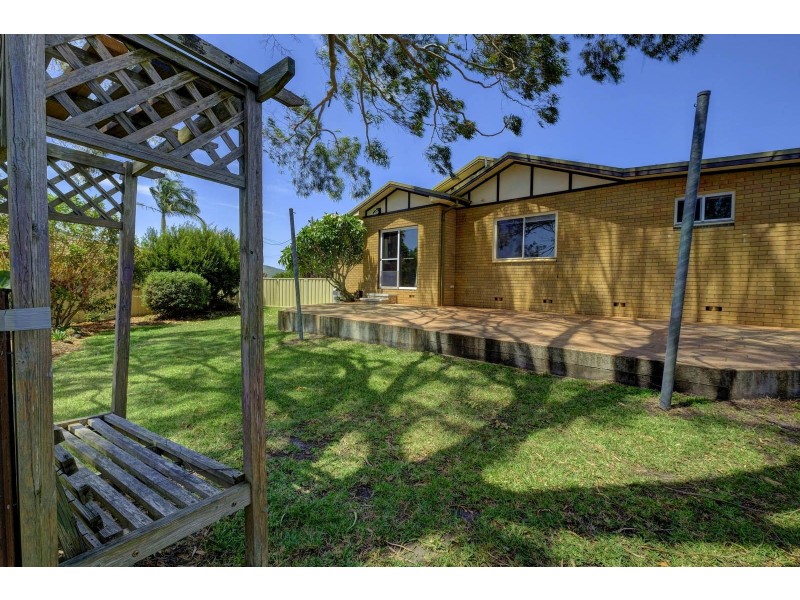 4 Skye Crescent, Forster NSW 2428