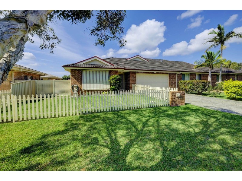 2/24 Livistona Drive, Forster NSW 2428