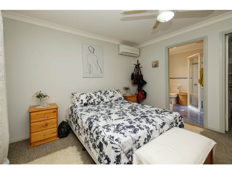 2/24 Livistona Drive, Forster NSW 2428