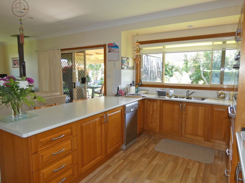 9 Burke Close, Forster NSW 2428
