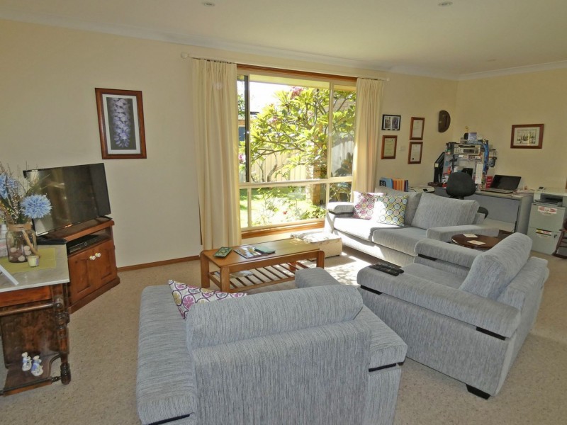 9 Burke Close, Forster NSW 2428