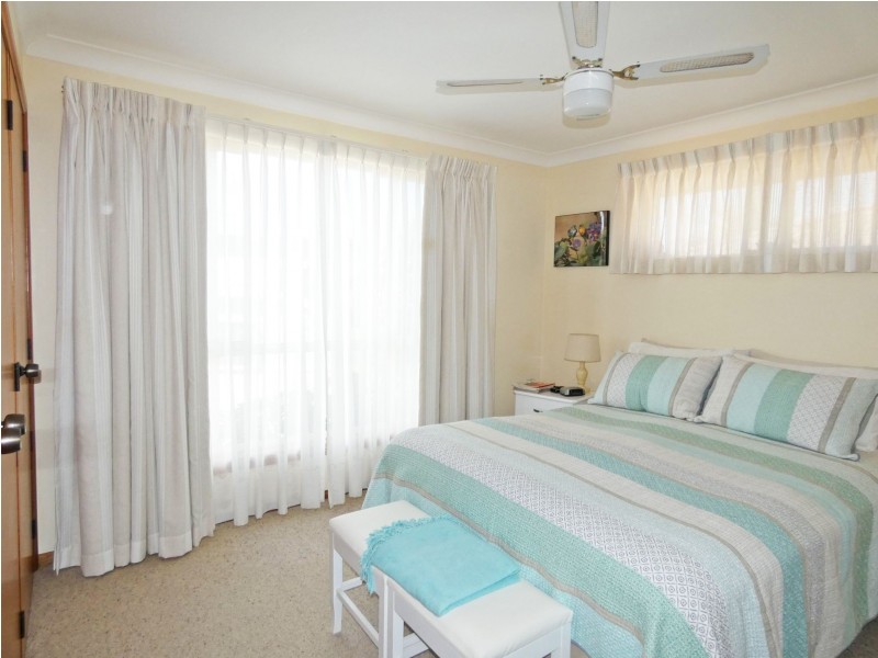 9 Burke Close, Forster NSW 2428