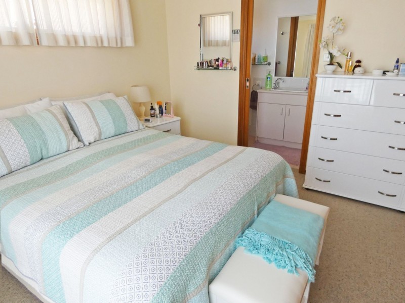 9 Burke Close, Forster NSW 2428