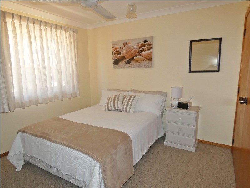 9 Burke Close, Forster NSW 2428
