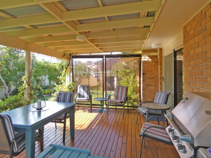 9 Burke Close, Forster NSW 2428