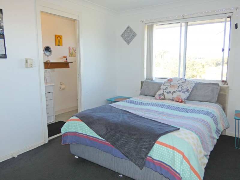 176 Kularoo Drive, Forster NSW 2428