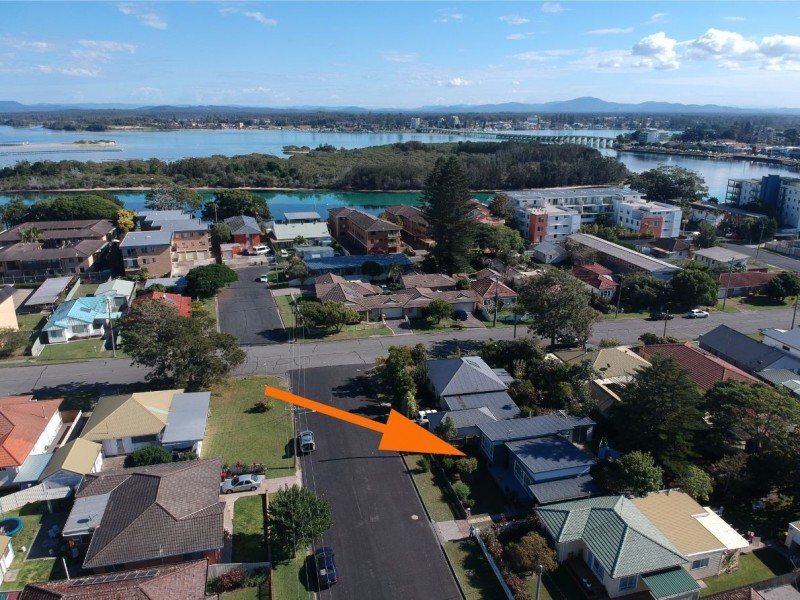 9 Robert Street, Forster NSW 2428