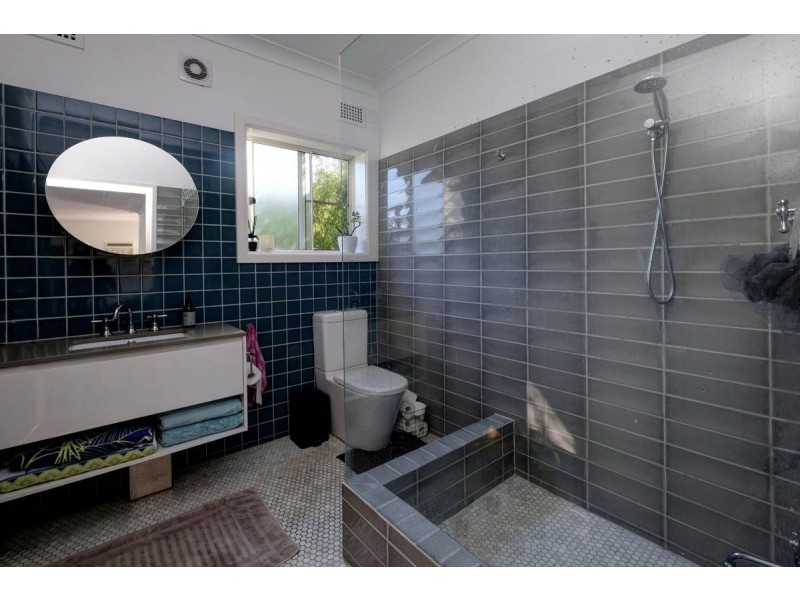 9 Robert Street, Forster NSW 2428