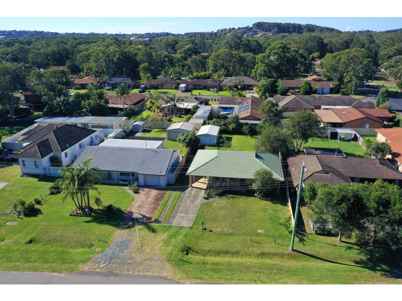 174 The Lakes Way, Forster NSW 2428