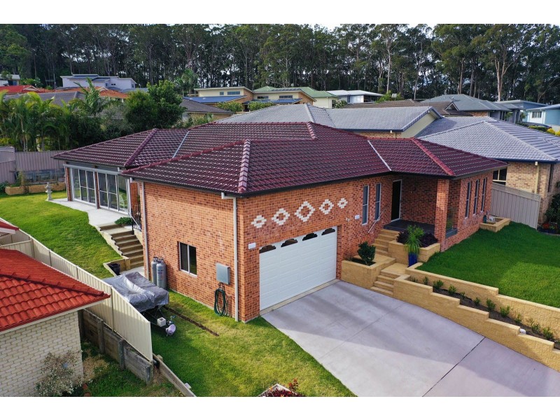 3 Caryota Place, Forster NSW 2428