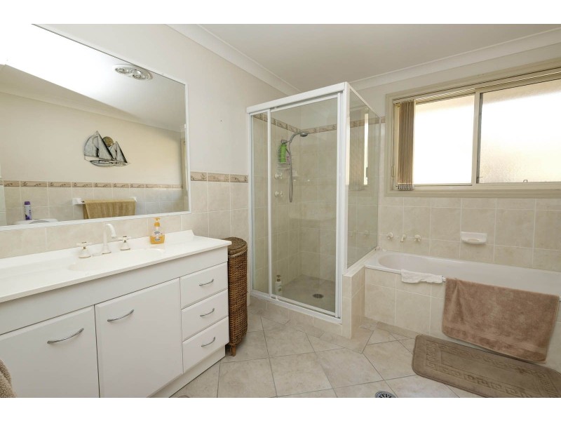 13 Benara Crescent, Forster NSW 2428