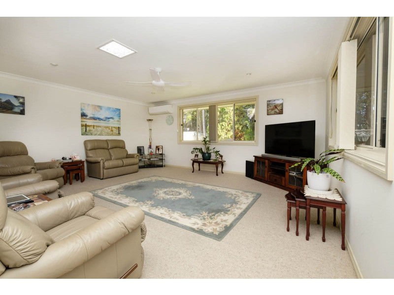 13 Benara Crescent, Forster NSW 2428